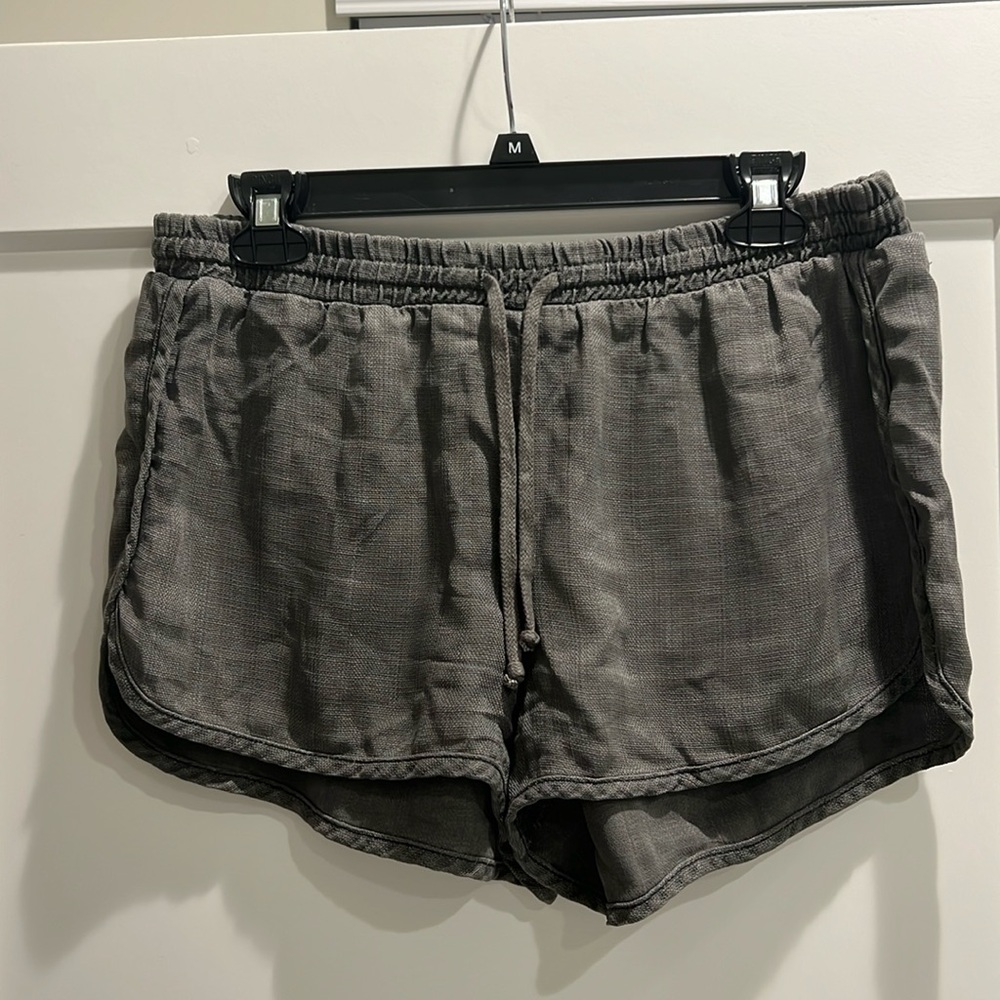 Bella Dahl drawstring linen shorts size large green